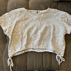 Women’s short sleeve top